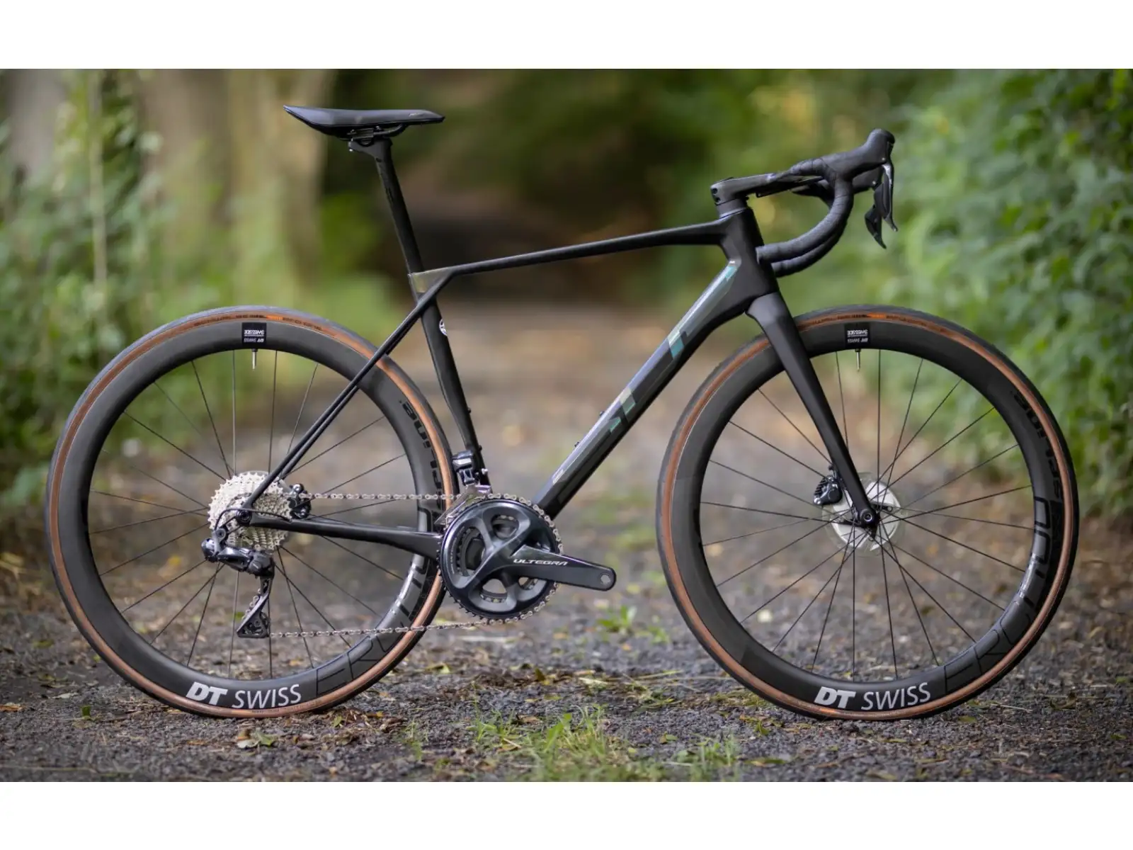 Superior X-Road Team Issue R rower szosowy Matte Black/Stealth Chrome