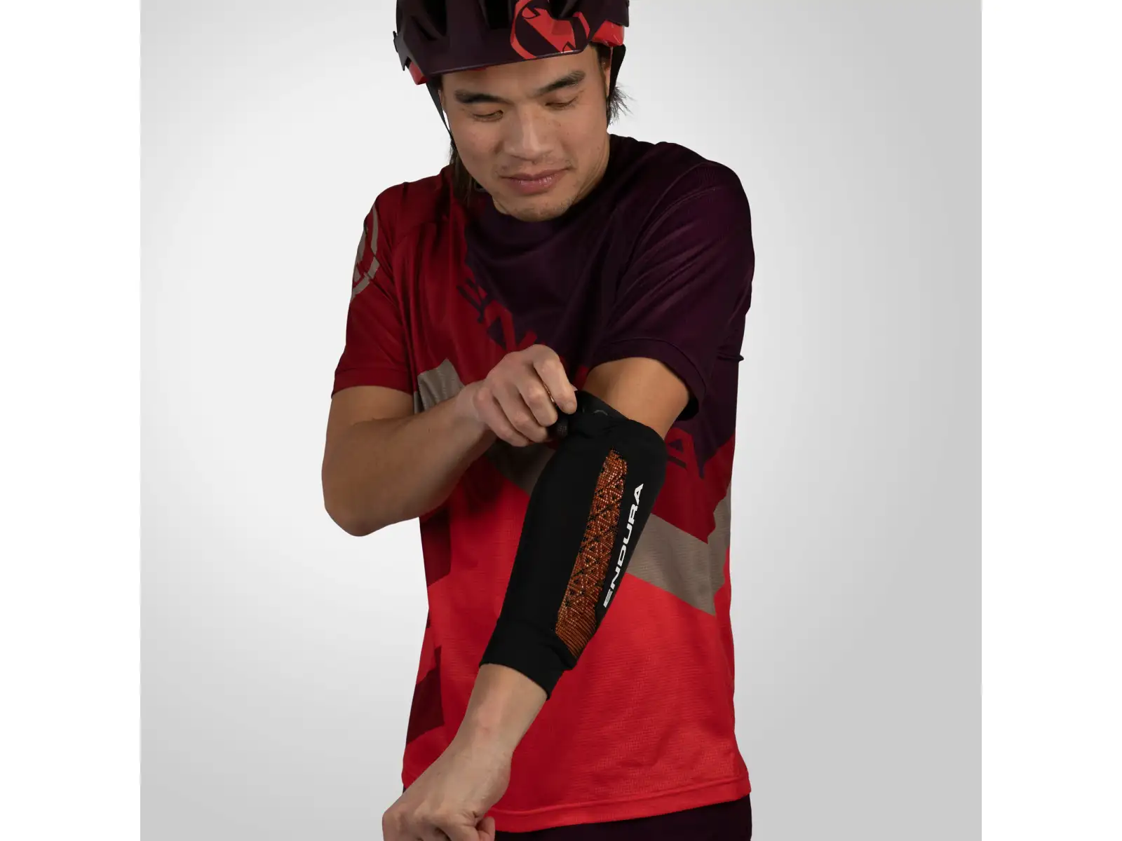 Endura MT500 D30 ochraniacze łokci czarna