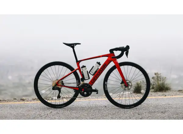 Cannondale Synapse Carbon 4 rower szosowy Metallic Red