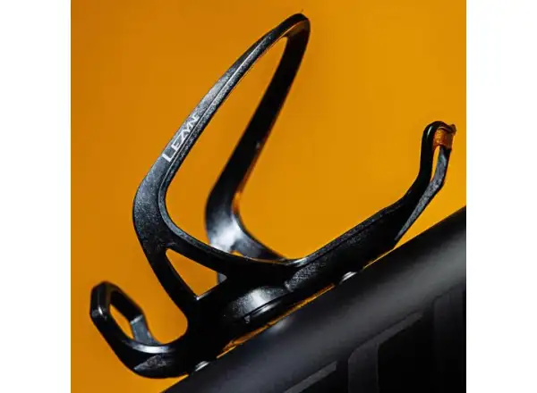 Lezyne Matrix Air Cage uchwyt na bidon czarna