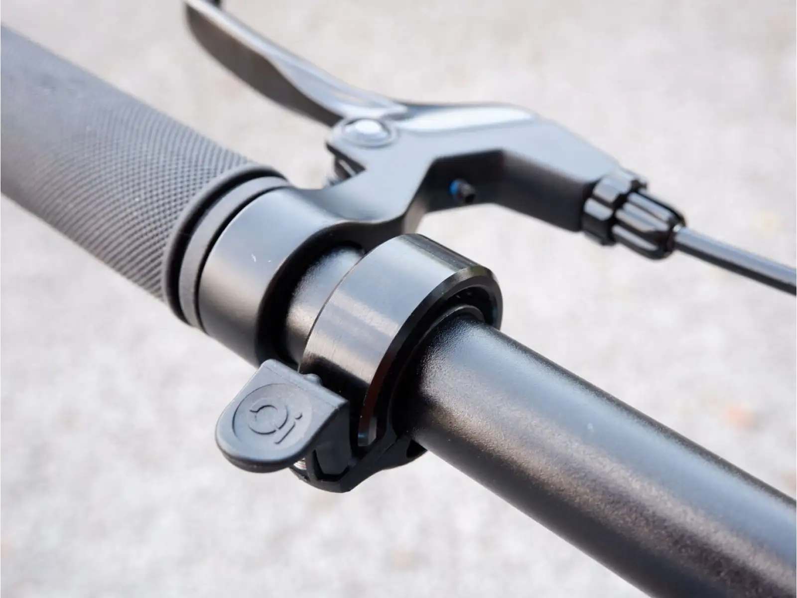 Rascal Knog Oi Bell Classic Small dzwonek Black