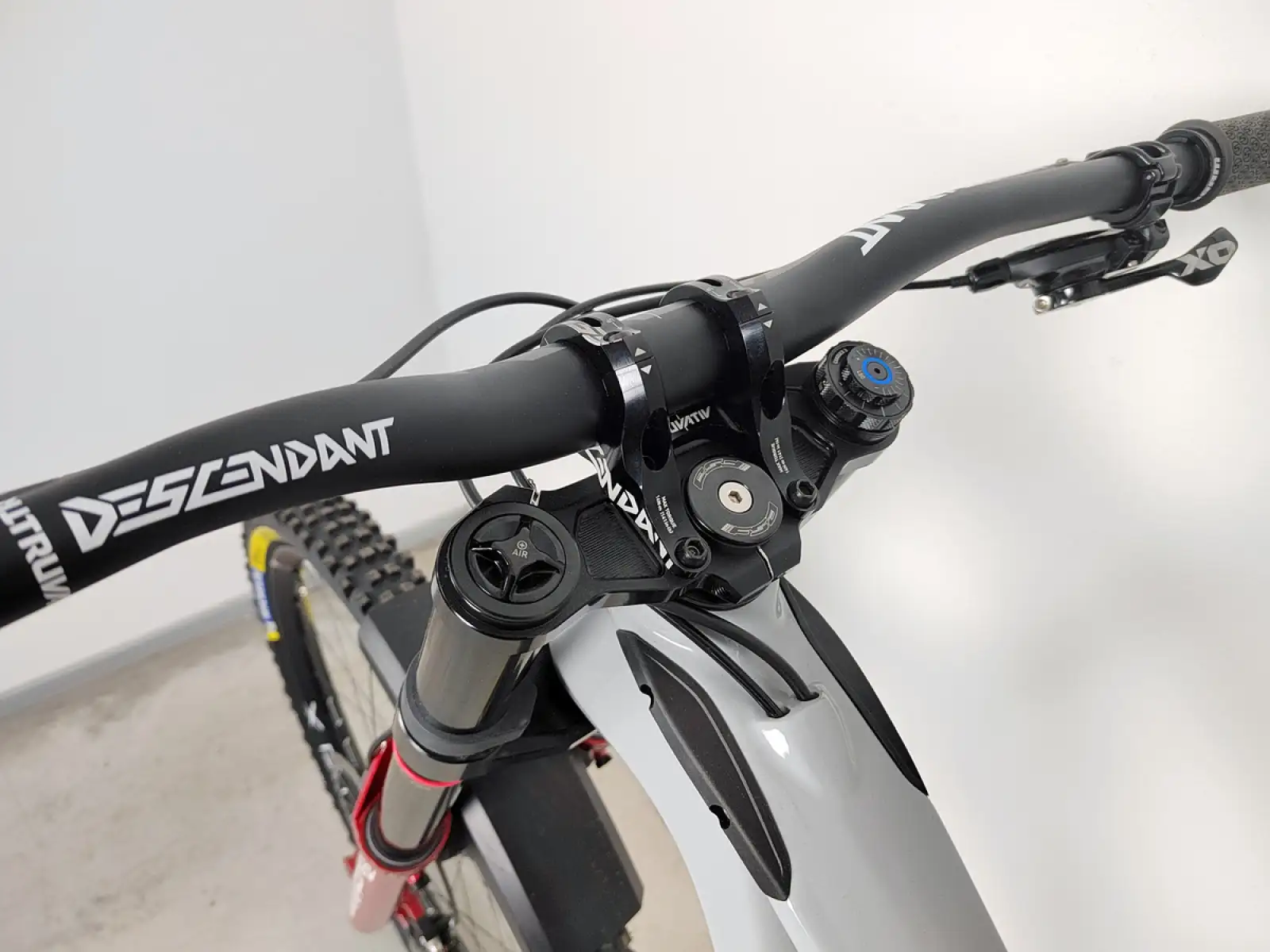 GT Fury Custom zjazdowy rower rozm. M