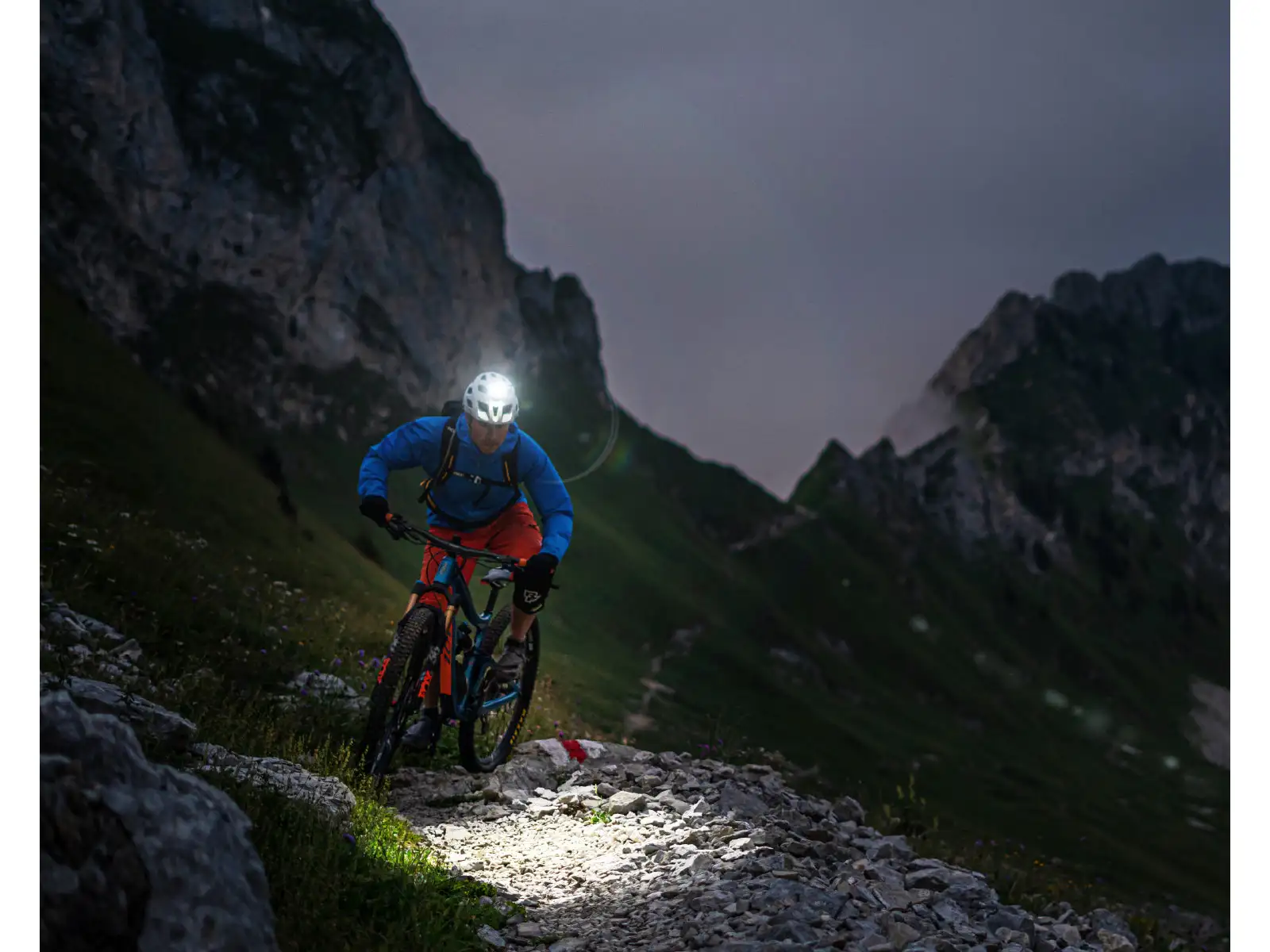 Lupine Piko światło na kask 2100 lm 3.5 Ah