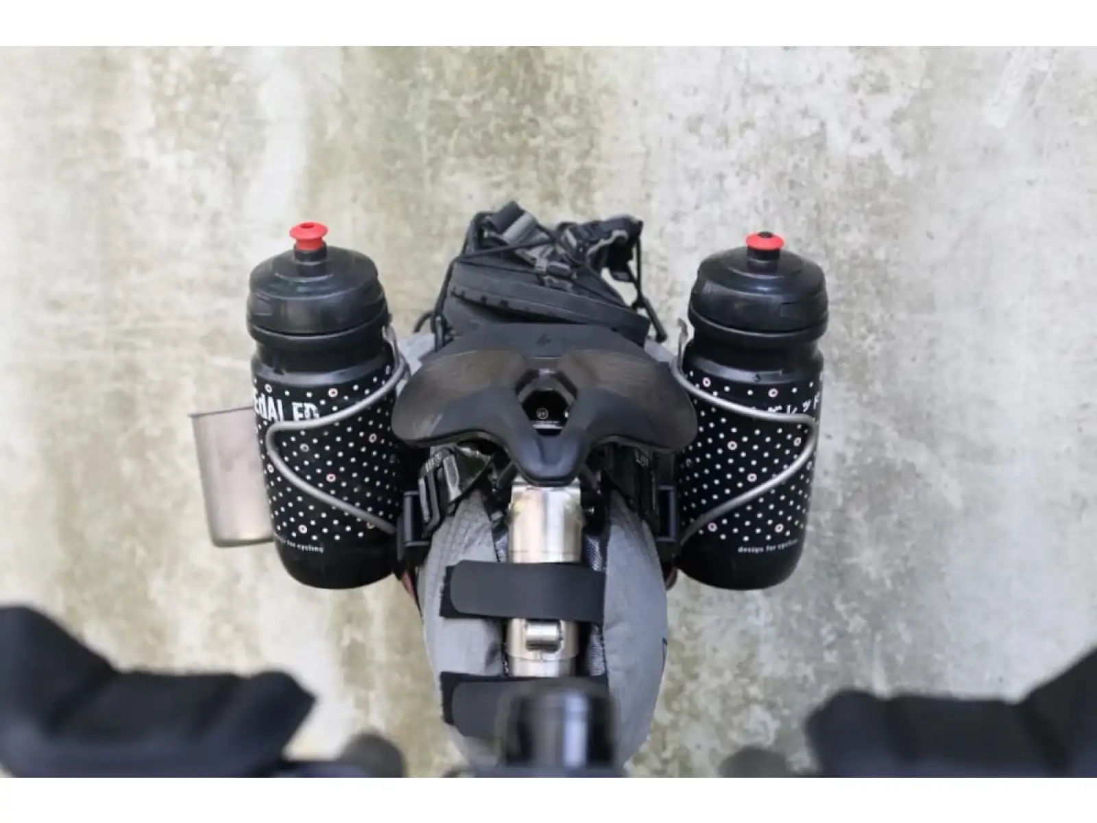Woho Saddle Bag stabilizator czarna