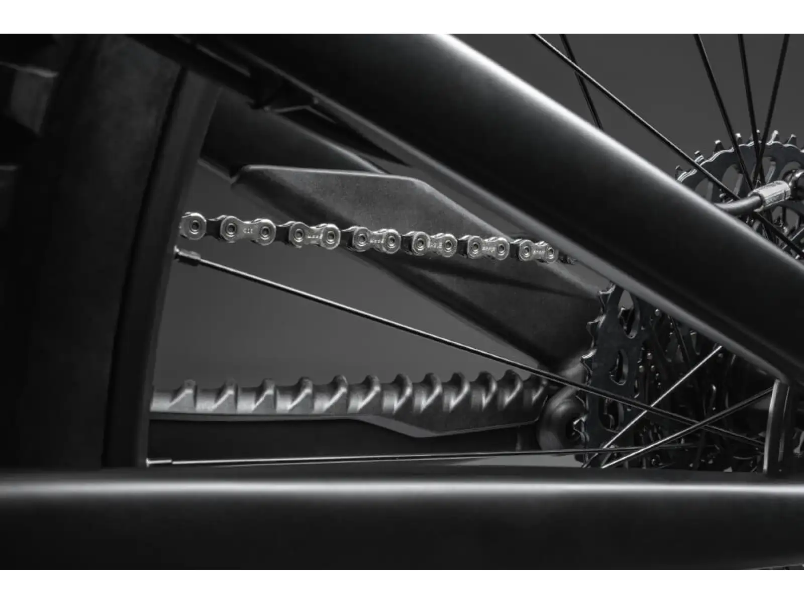 GT Force Carbon Pro DGR rower górski