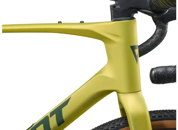 Giant Revolt Advanced Pro 0 gravel rower Cyber Lime