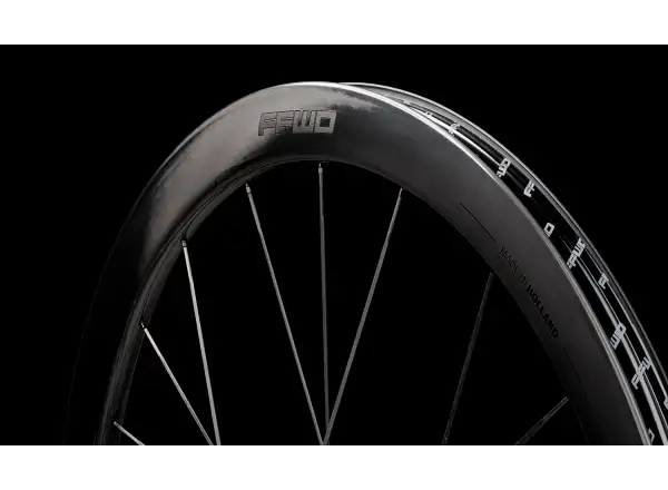FFWD RAW CS 44 szosowe koła zaplecione Gloss Black
