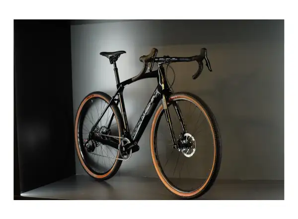 Rock Machine Gravelride CRB 900 AXS rower gravel Stealth Black WZÓR