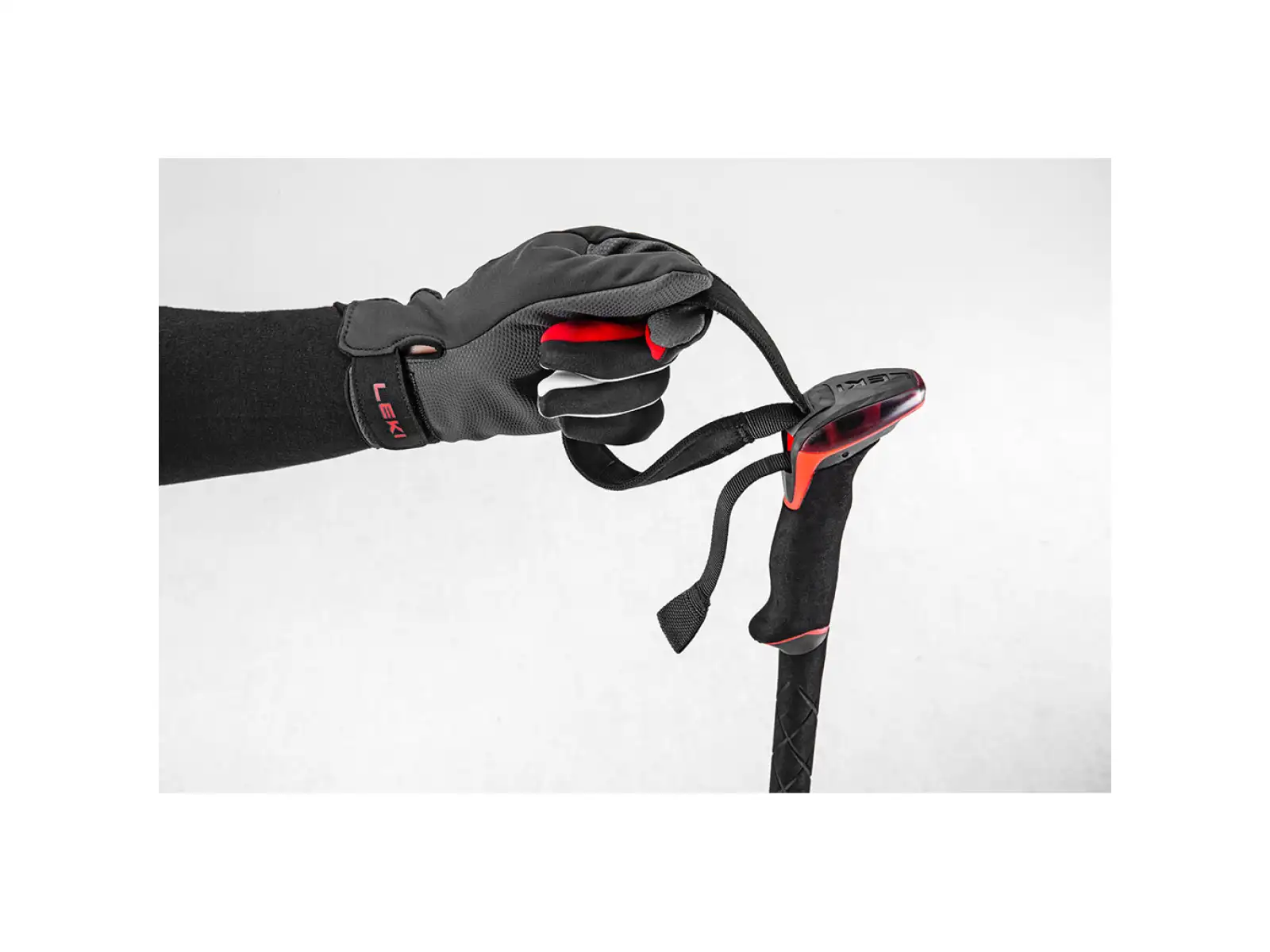 Leki Sherpa FX Carbon kijki trekkingowe Midnight blue/Dark blue/Bright red rozmiar 110 - 130 cm