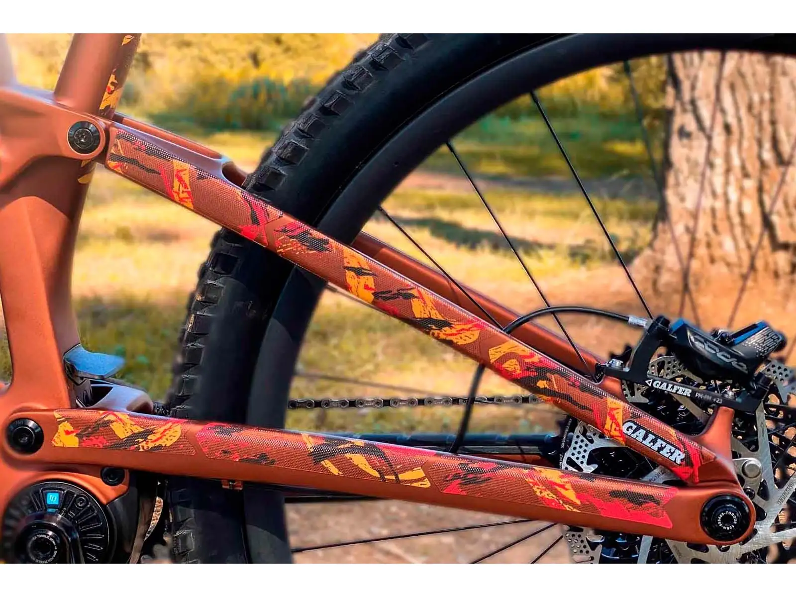 All Mountain Style folie ochronne na ramę Extra RedBull Rampage Red/Yellow