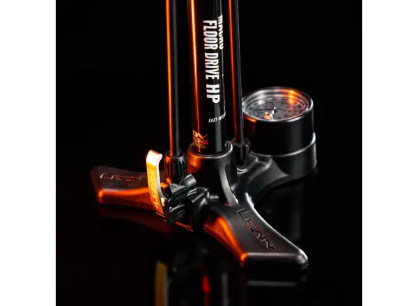 Lezyne Macro Floor Drive pompka Flat Black