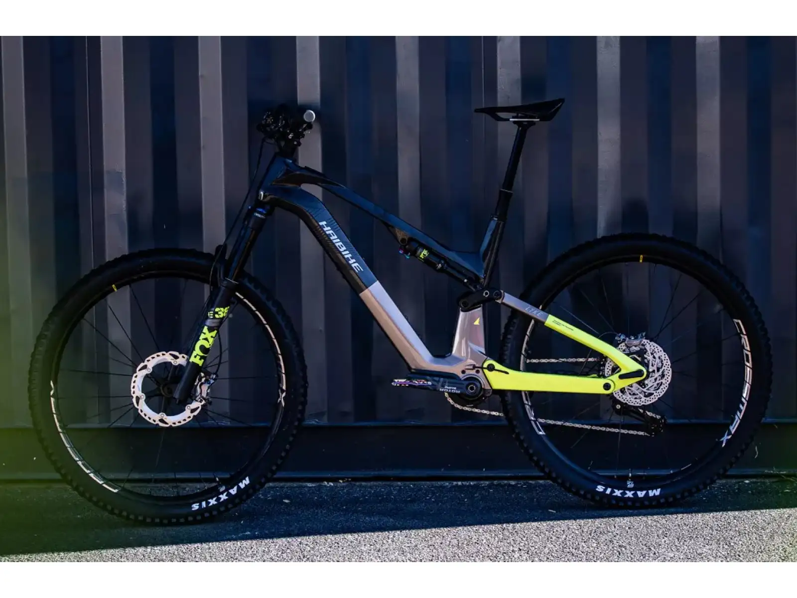 Haibike Lyke CF 11 430Wh w pełni zawieszony rower elektryczny Carbon/Sand/Lime Gloss