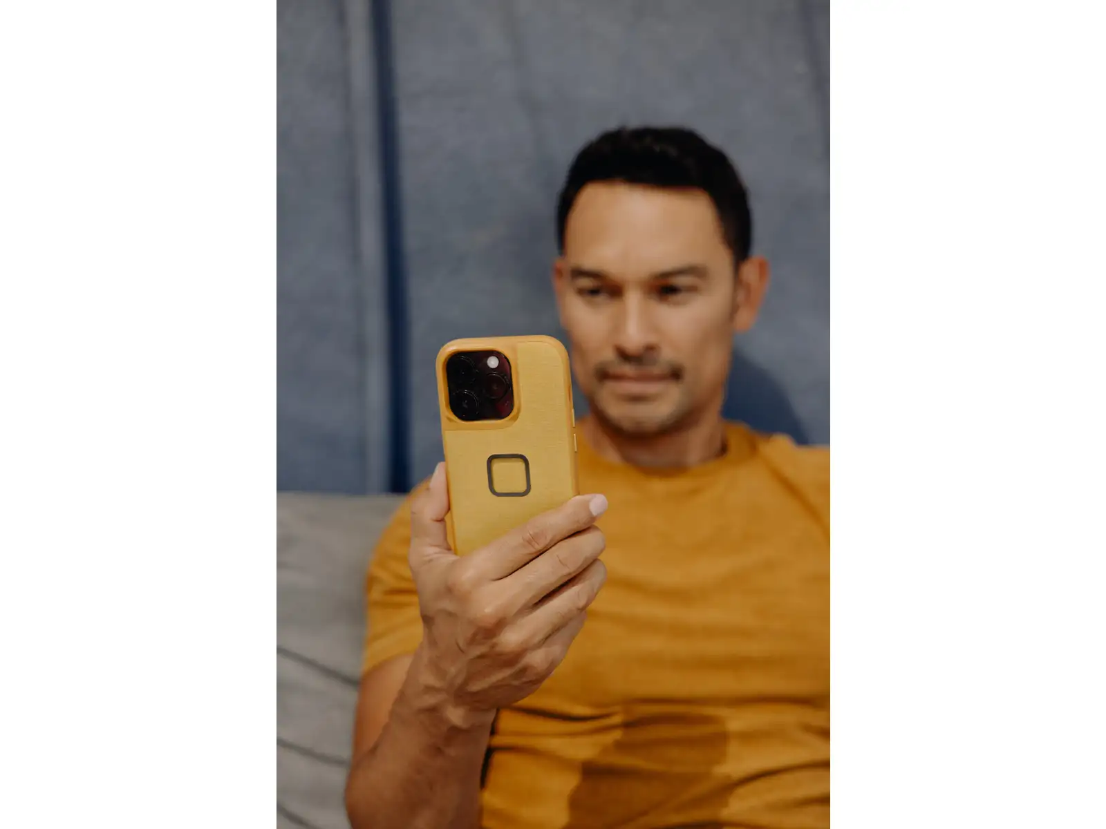 Peak Design Everyday V2 etui na iPhone 15 Pro Sage