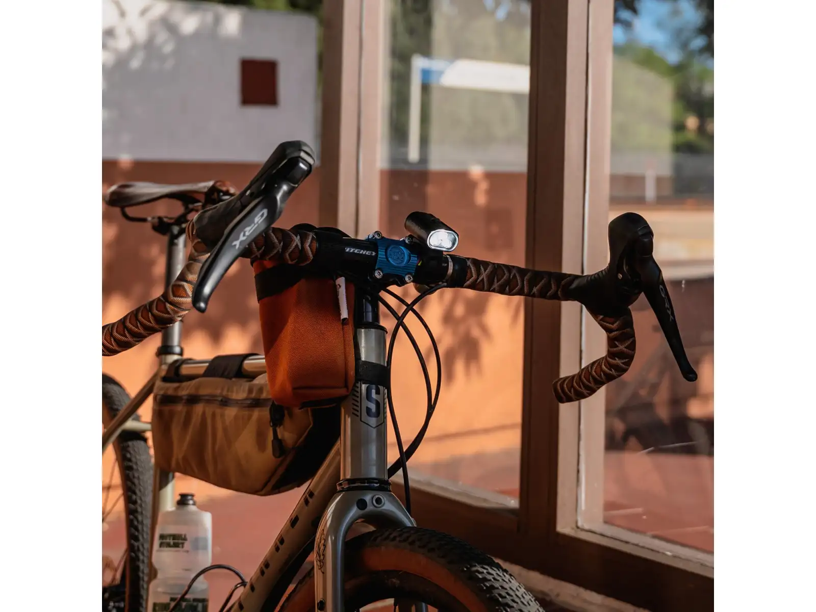 Lezyne Mini Drive 450+ przednia lampka