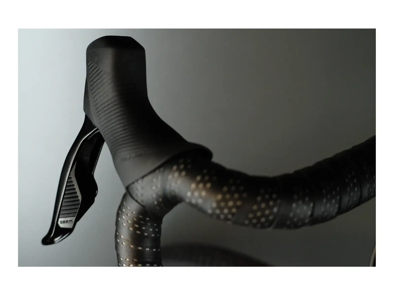 Rock Machine Gravelride CRB 900 AXS rower gravel Stealth Black WZÓR