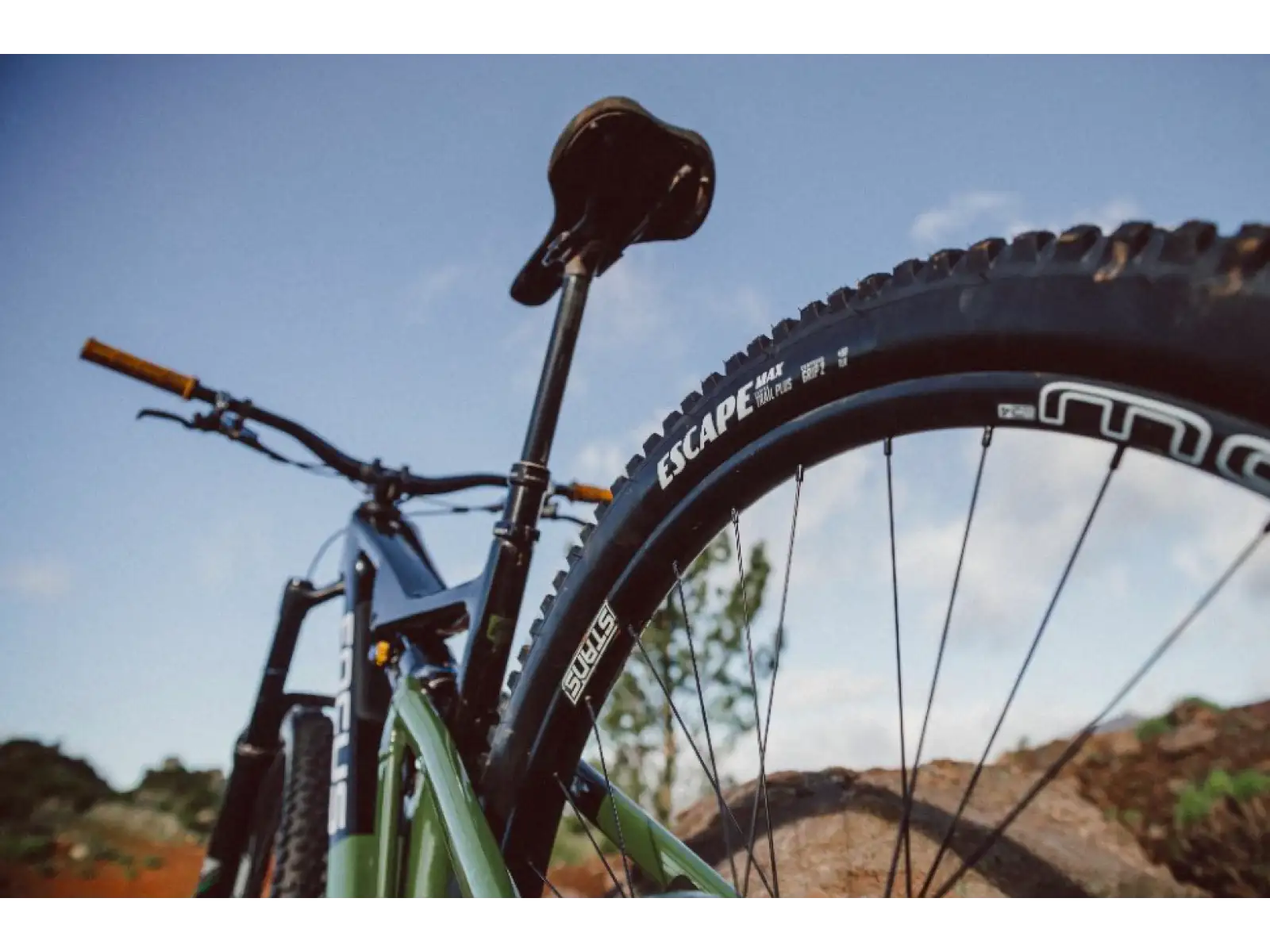 Goodyear Escape Max Trail Plus Grip 2 29x2.4" MTB opona Black