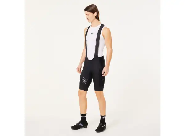 Oakley Off Grid Cargo Bib Short 2.0 męskie spodenki rowerowe Blackout