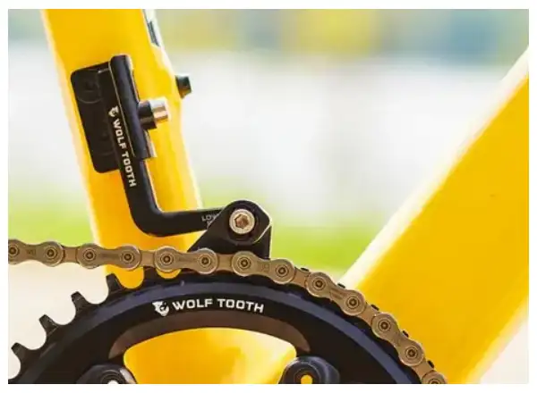 Wolf Tooth Lonewolf Aero Chainguide Braze-On Medium Mount prowadnica łańcucha gravel