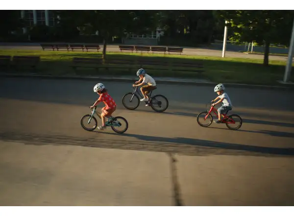 Fíha 16 CoralBubble rower dziecięcy niebieski