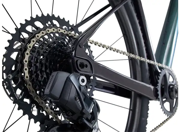 Giant Revolt X Advanced Pro 0 gravel rower Airglow Black Currant