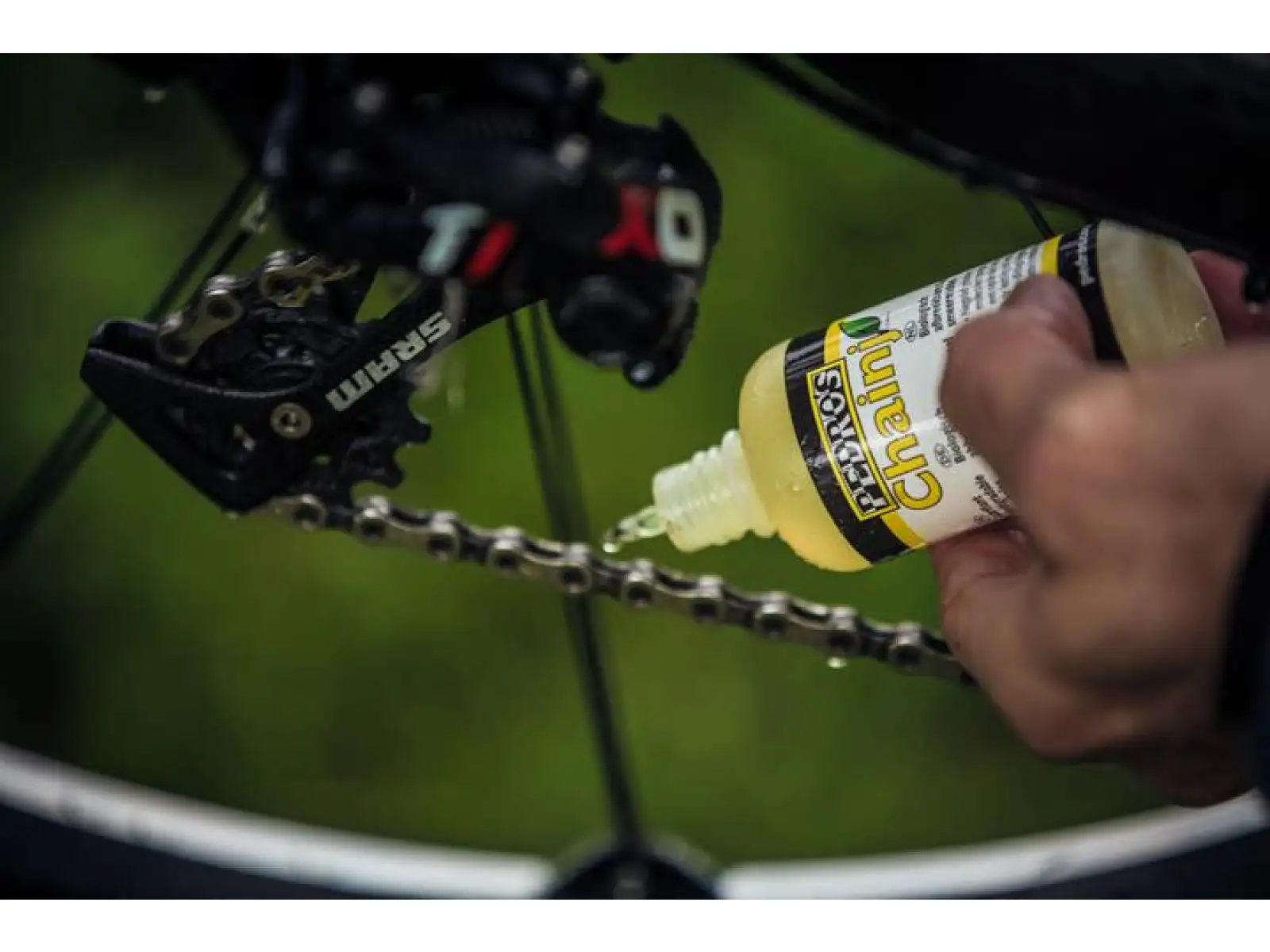 Pedros ChainJ olej do łańcucha 100 ml