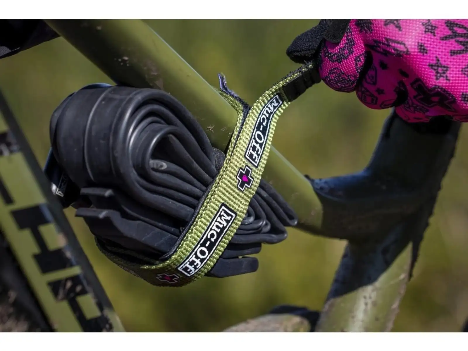 Muc Off Utility Frame Strap pasek do mocowania do ramy różowa