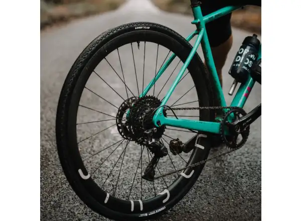 Goodyear County Ultimate Tubeless Complete 650x50 gravel opona kevlar Tan