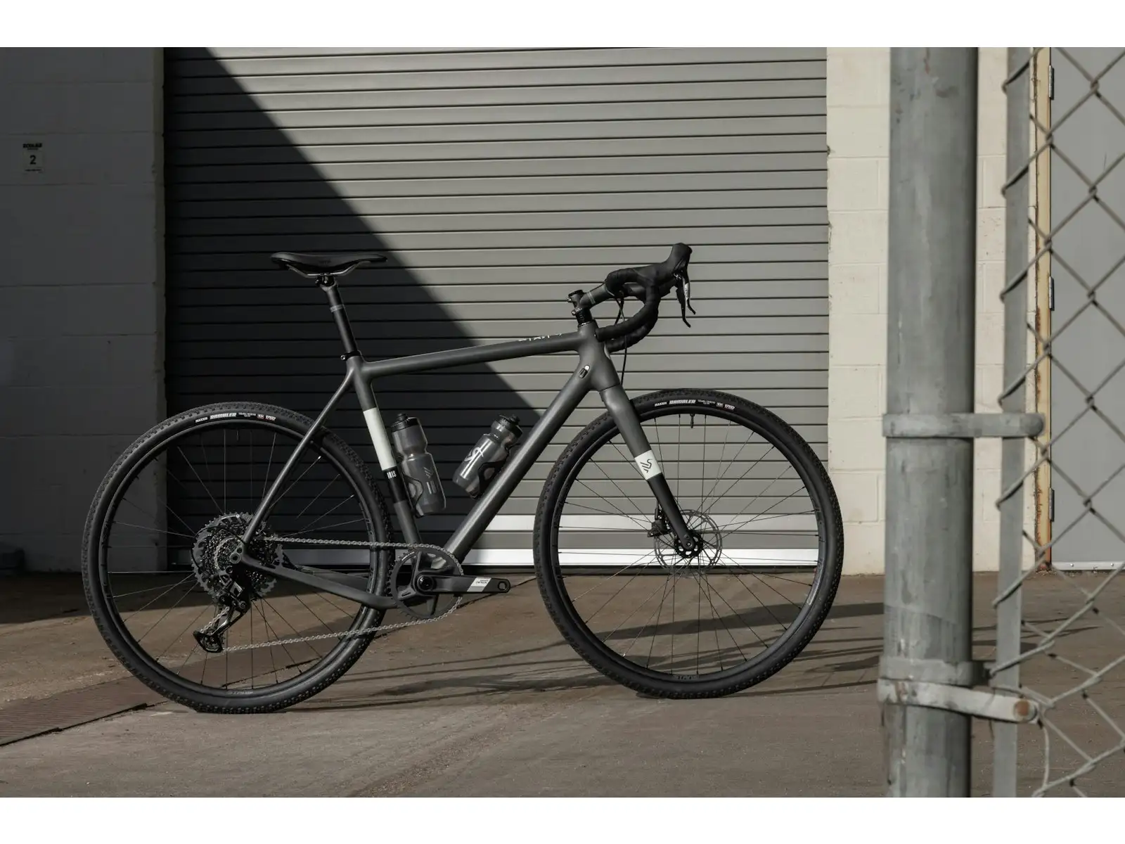 Ibis Hakka Mx Rival gravel rower Slate