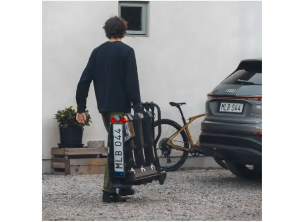 Thule EasyFold XT Black/Silver bagażnik 2-3 rowerów na hak holowniczy