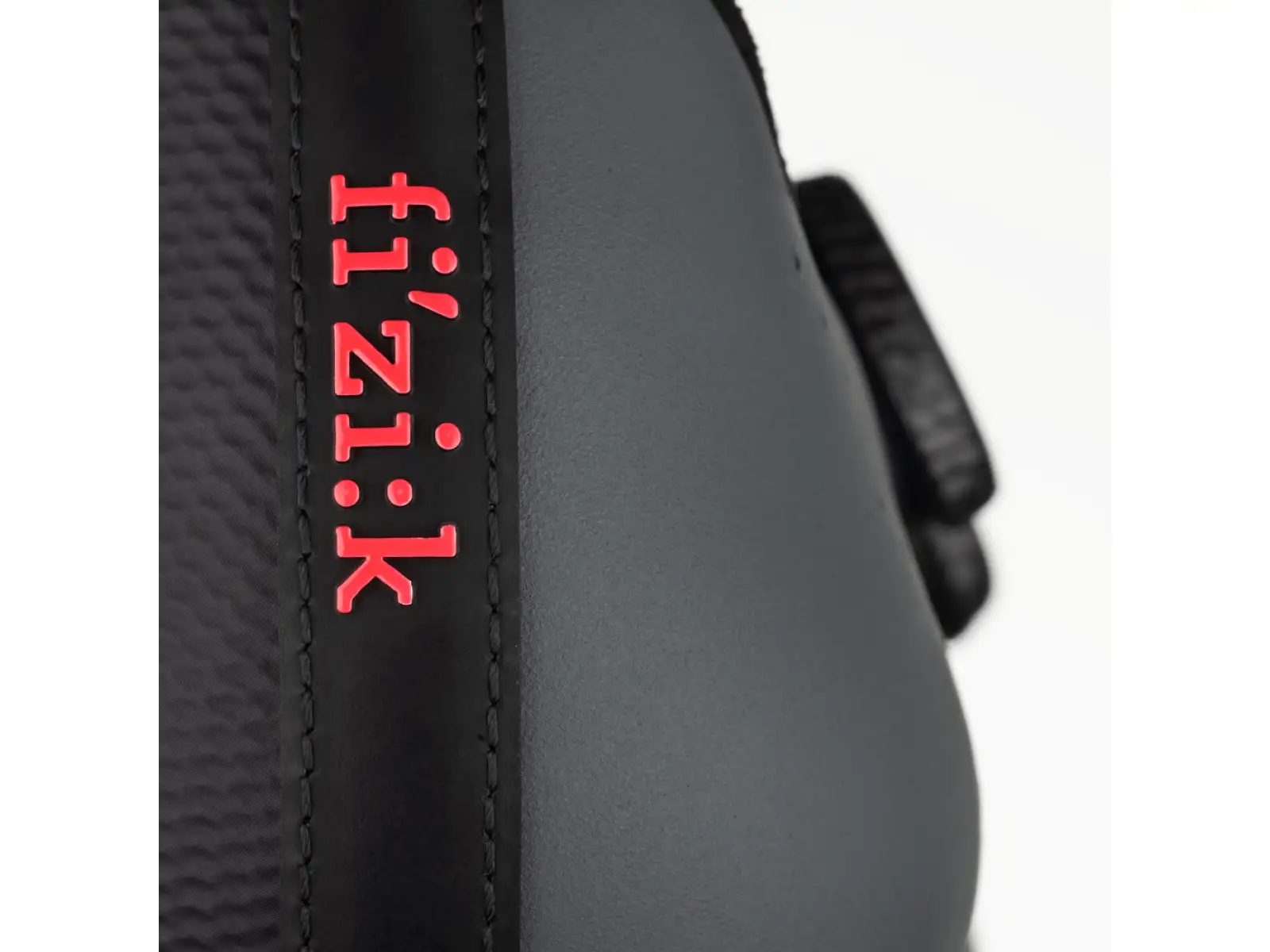Fizik Vento Infinito Carbon 2 szosowe buty Grey/Coral