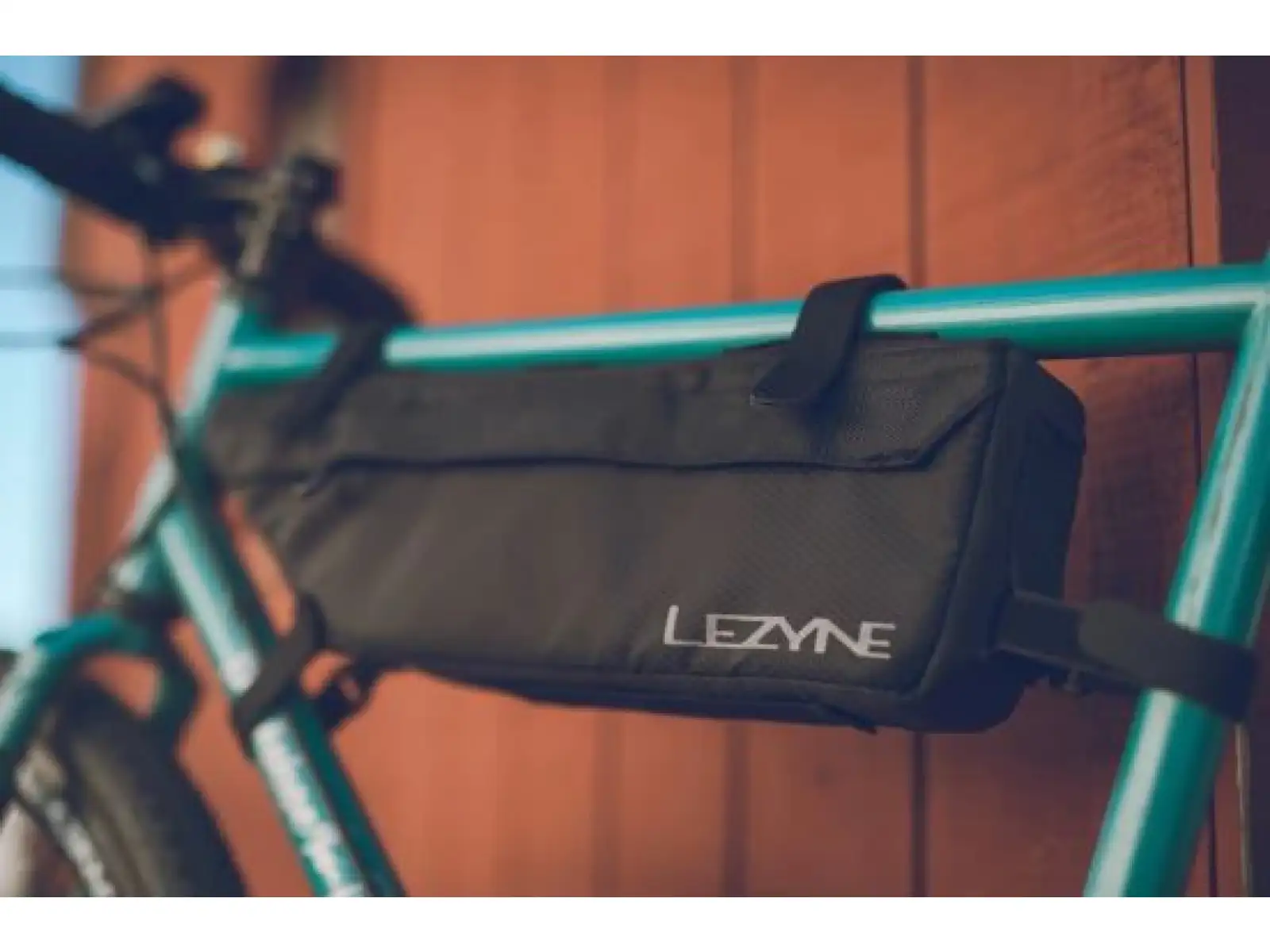 Lezyne Frame Caddy torba na ramę 2,5 l czarna