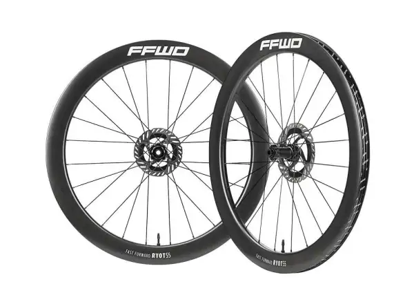 FFWD RYOT55 V2 DT240 2:1 EXP szosowe karbonowe koła White