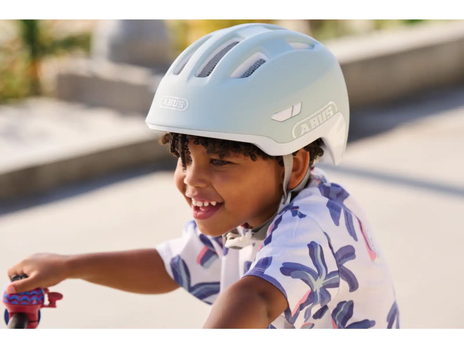Abus Smiley 3.0 Ace LED kask dziecięcy Pure Mint