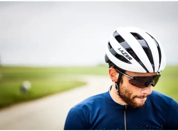 Lazer Sphere kask White/Black