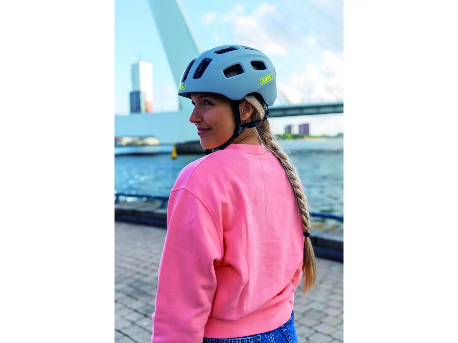 Abus Youn-I 2.0 kask dziecięcy Cool Grey