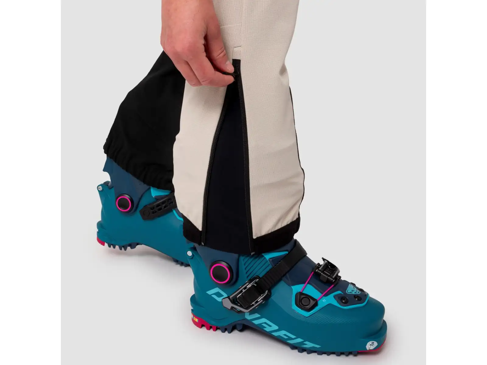 Salewa Sella Durastretch Light damskie spodnie Black Out