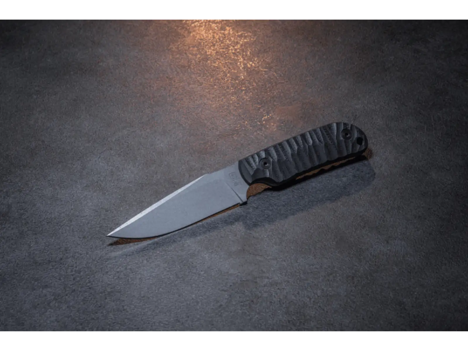 TB Outdoor Cammandeur G10 Nóż czarna