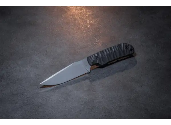 TB Outdoor Cammandeur G10 Nóż czarna