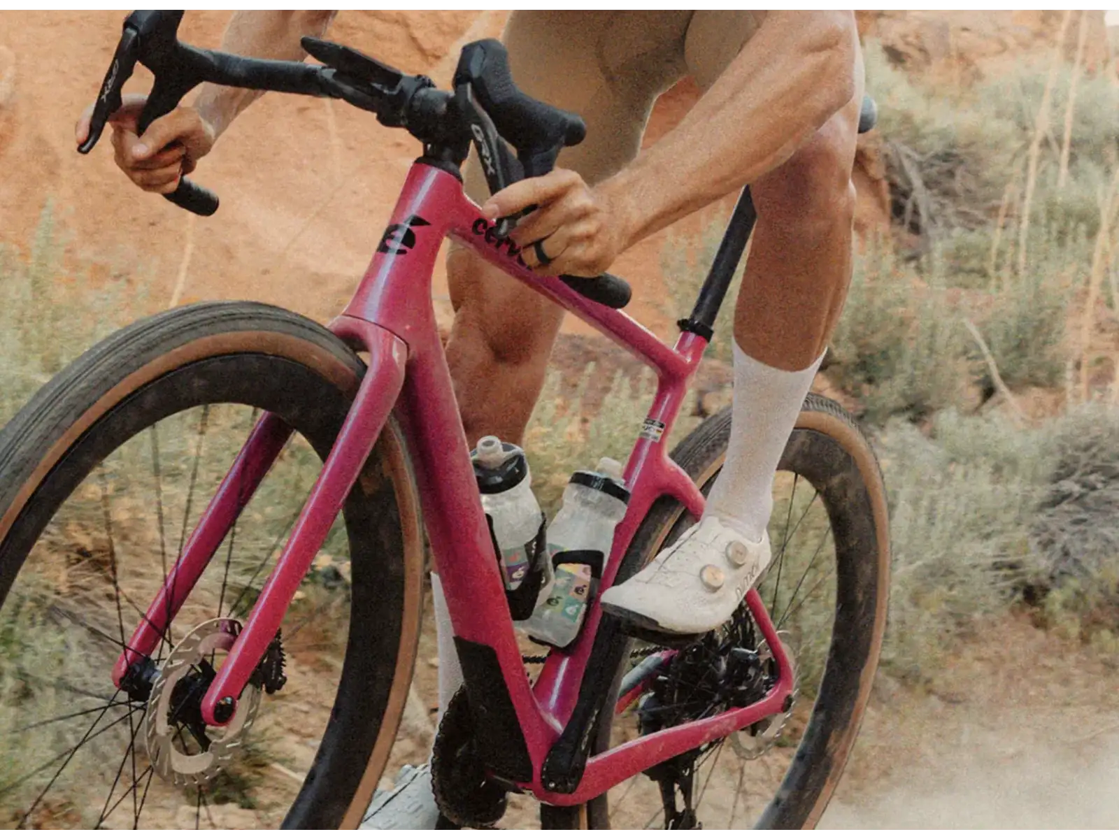 Cervélo Aspero SRAM Apex AXS 1 rower gravel Dusty Unicorn