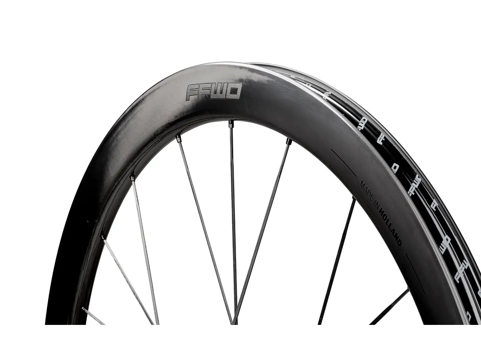 FFWD RAW CS 44 szosowe koła zaplecione Gloss Black