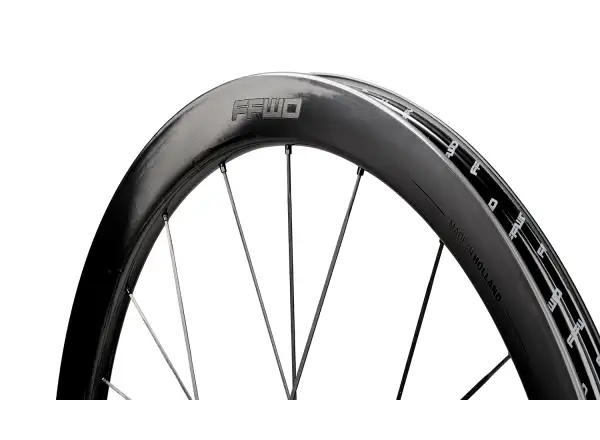 FFWD RAW CS 44 szosowe koła zaplecione Gloss Black