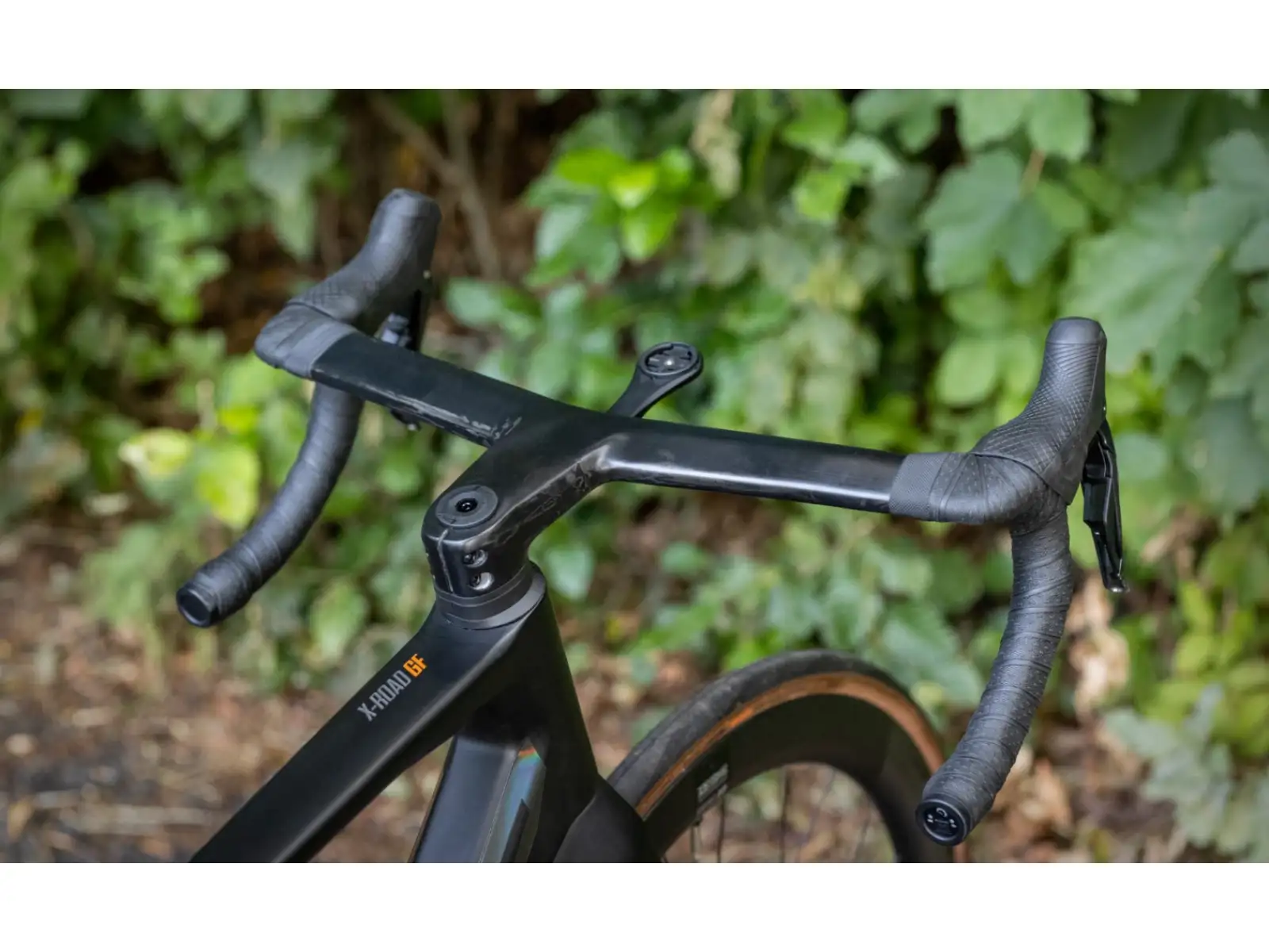 Superior X-Road Team Issue R rower szosowy Matte Black/Stealth Chrome