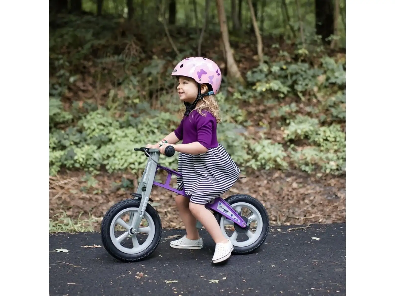 First Bike Street rowerek biegowy dla dzieci fioletowa