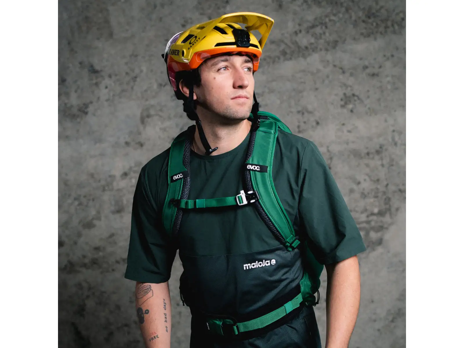 Evoc Explorer Pro 30 plecak Bottle Green
