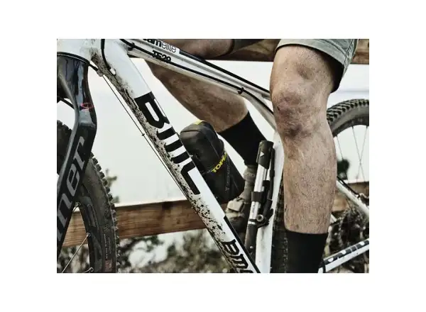 Topeak Cagepack torba na narzędzia do ramy 0,75 l czarna/żółta