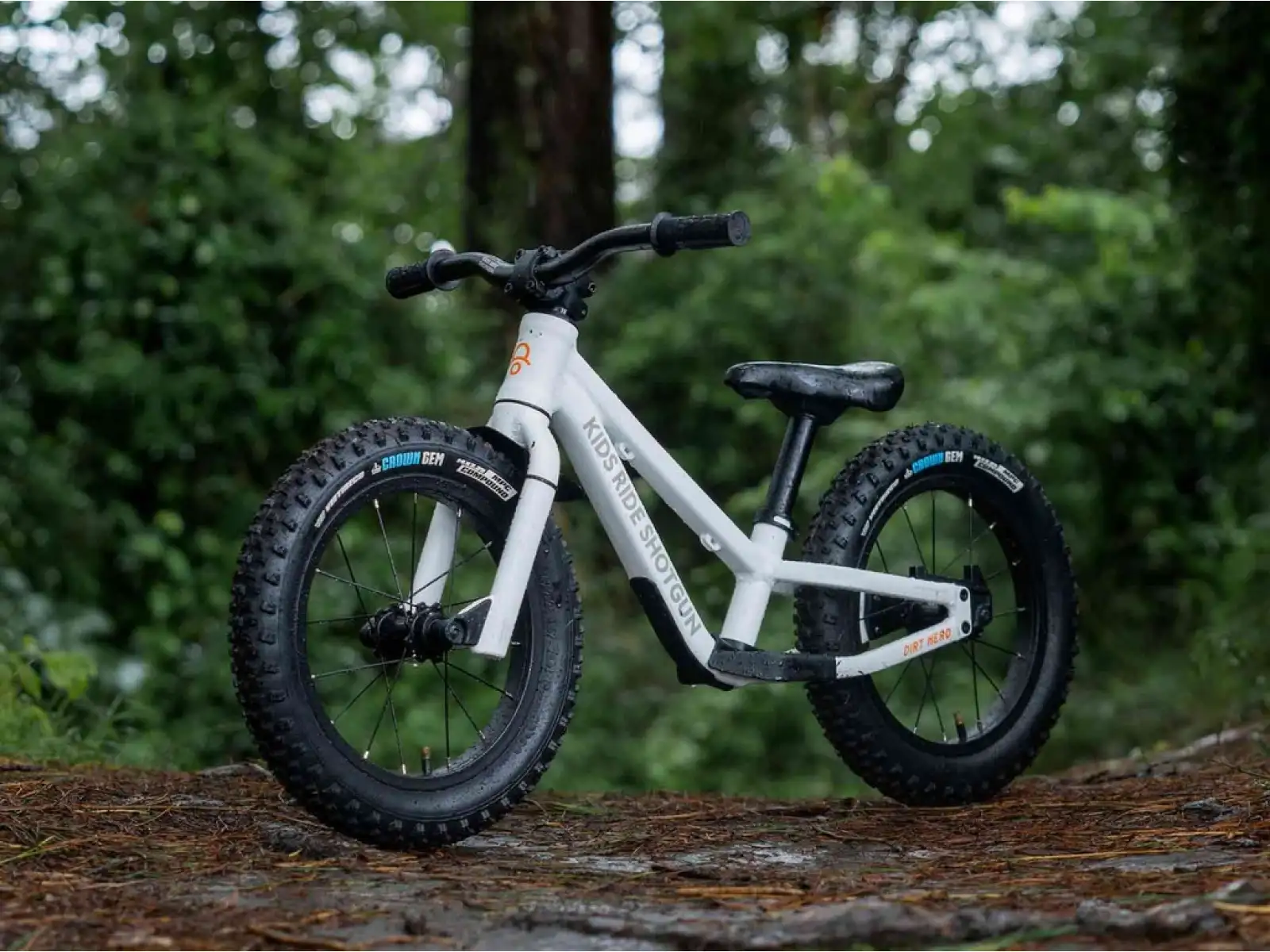 Kids Ride Shotgun Dirt Hero 12 rowerek biegowy z hamulcem