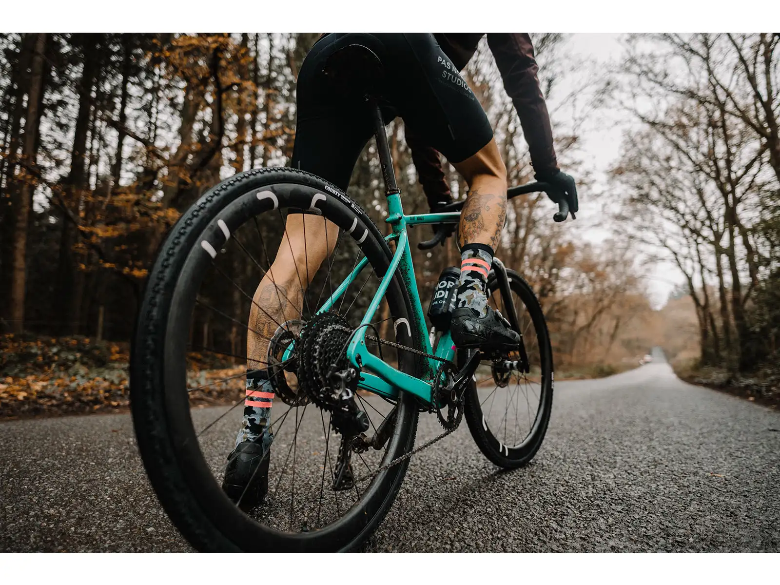 Goodyear County Ultimate Tubeless Complete 650x50 gravel opona kevlar Black