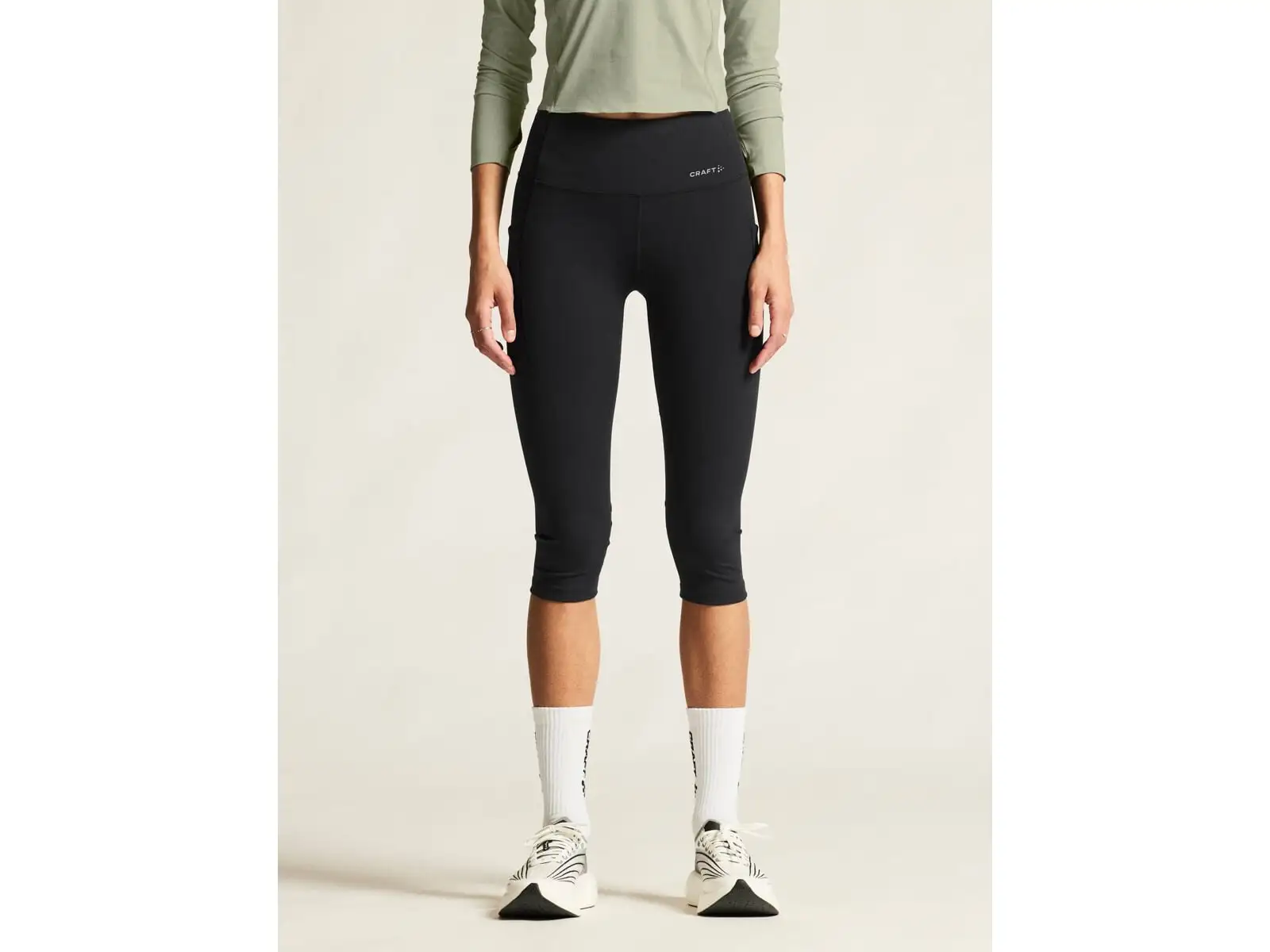 Craft Essence Capri damskie spodnie 3/4 czarna