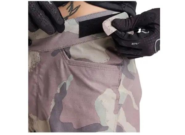 Troy Lee Desings Flowline spodenki z wkładką Camo Woodland
