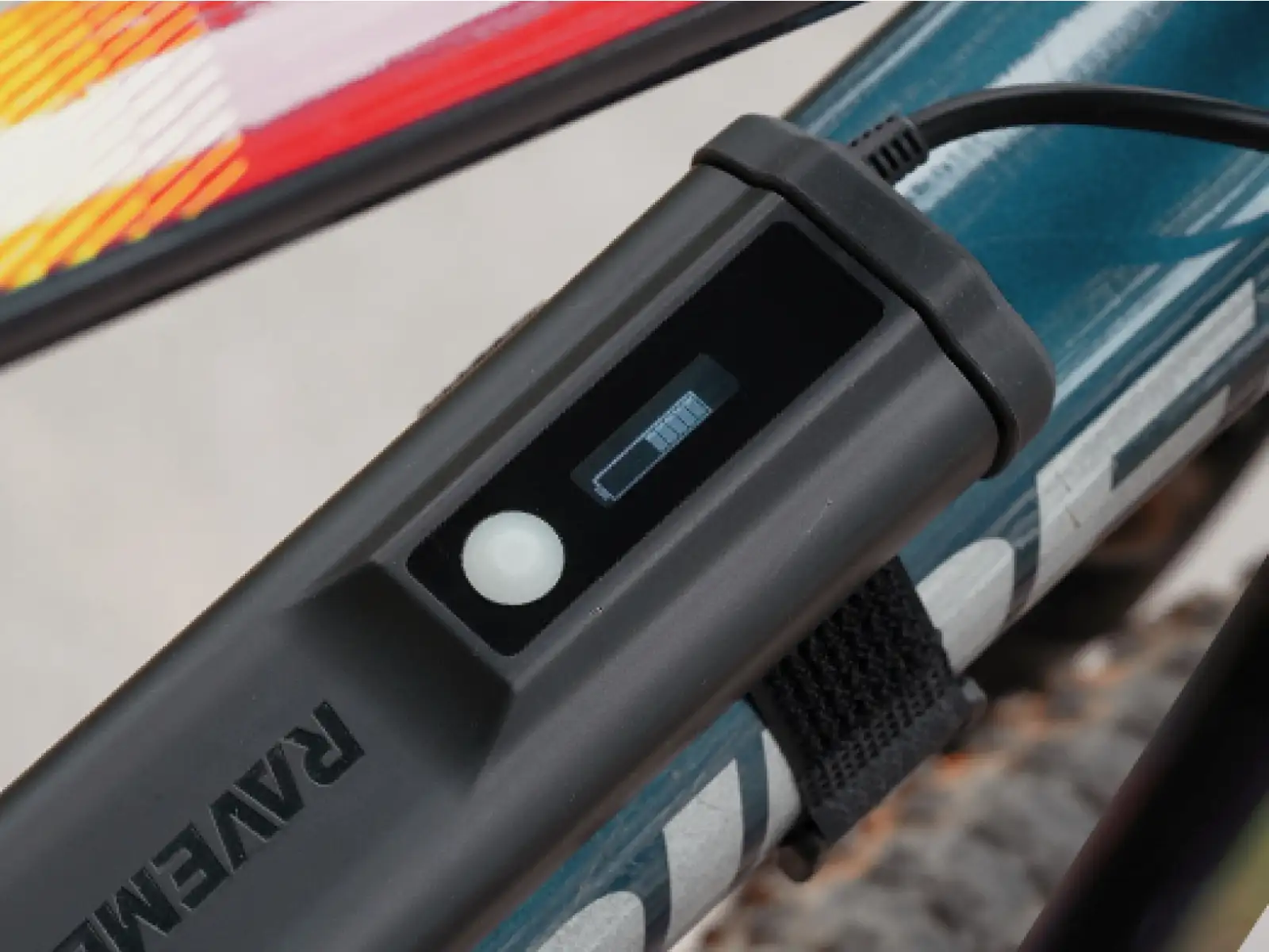 Ravemen XR6000 przednie światło